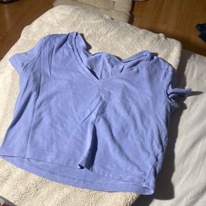 Light purple short sleeve crop top